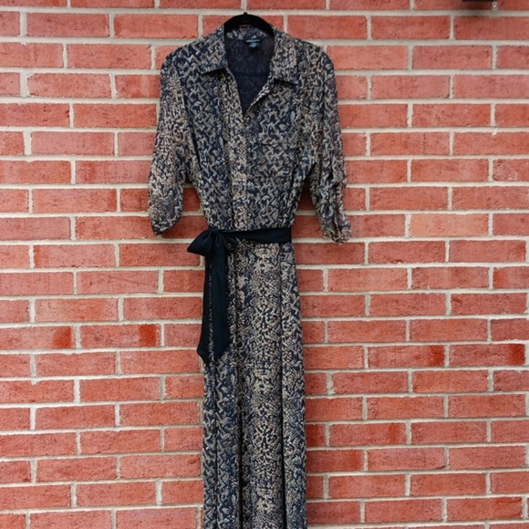 🔹️Moda International Maxi Dress - Picture 13 of 14